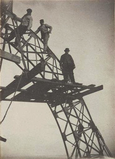 Fotos da Torre Eiffel em construção 