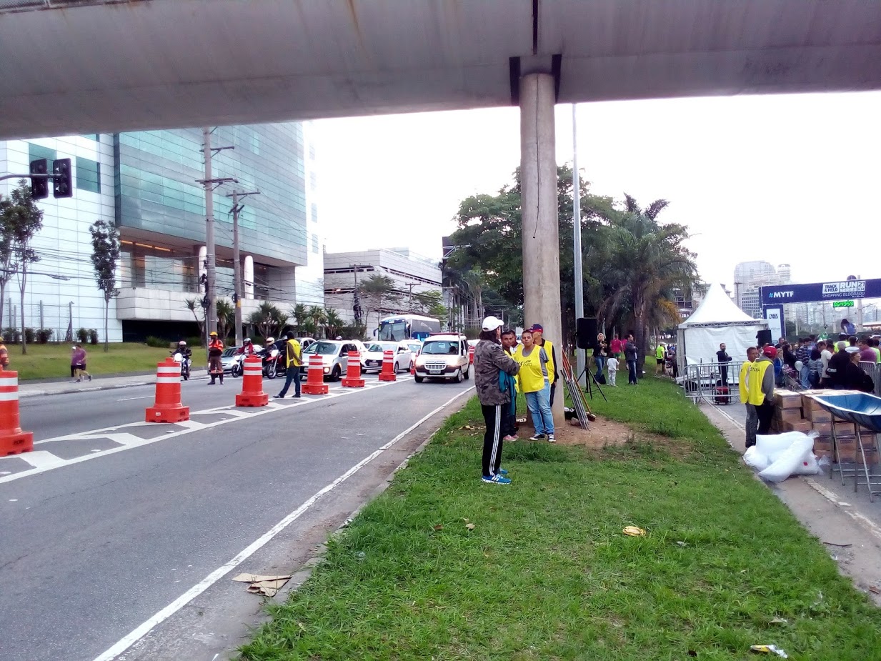 Correndo assim mesmo! Track&Field Shopping Eldorado