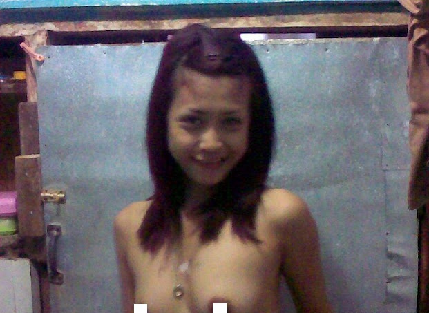 Nữ sinh lớp 9 khoe ảnh sex trên mạng bị cả dòng họ truy giết