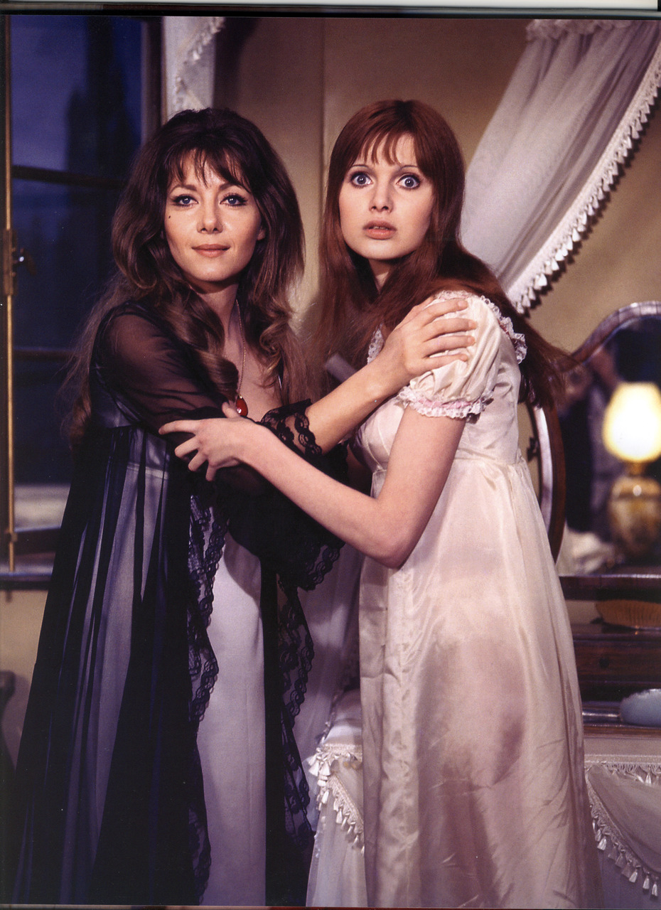 Slice of Cheesecake: Ingrid Pitt, pictorial and photoshoot