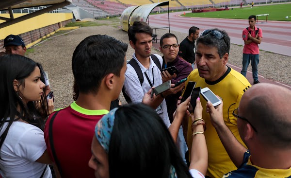 Oficial: Deportivo Táchira, rescisión del técnico Escobar