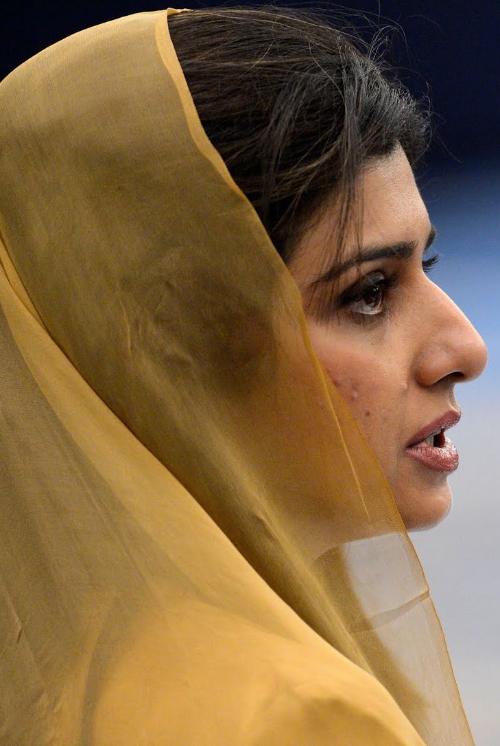 Masala Babes Lifesize Hina Rabbani Khar Pakistans Gorgeous Foreign Minister 