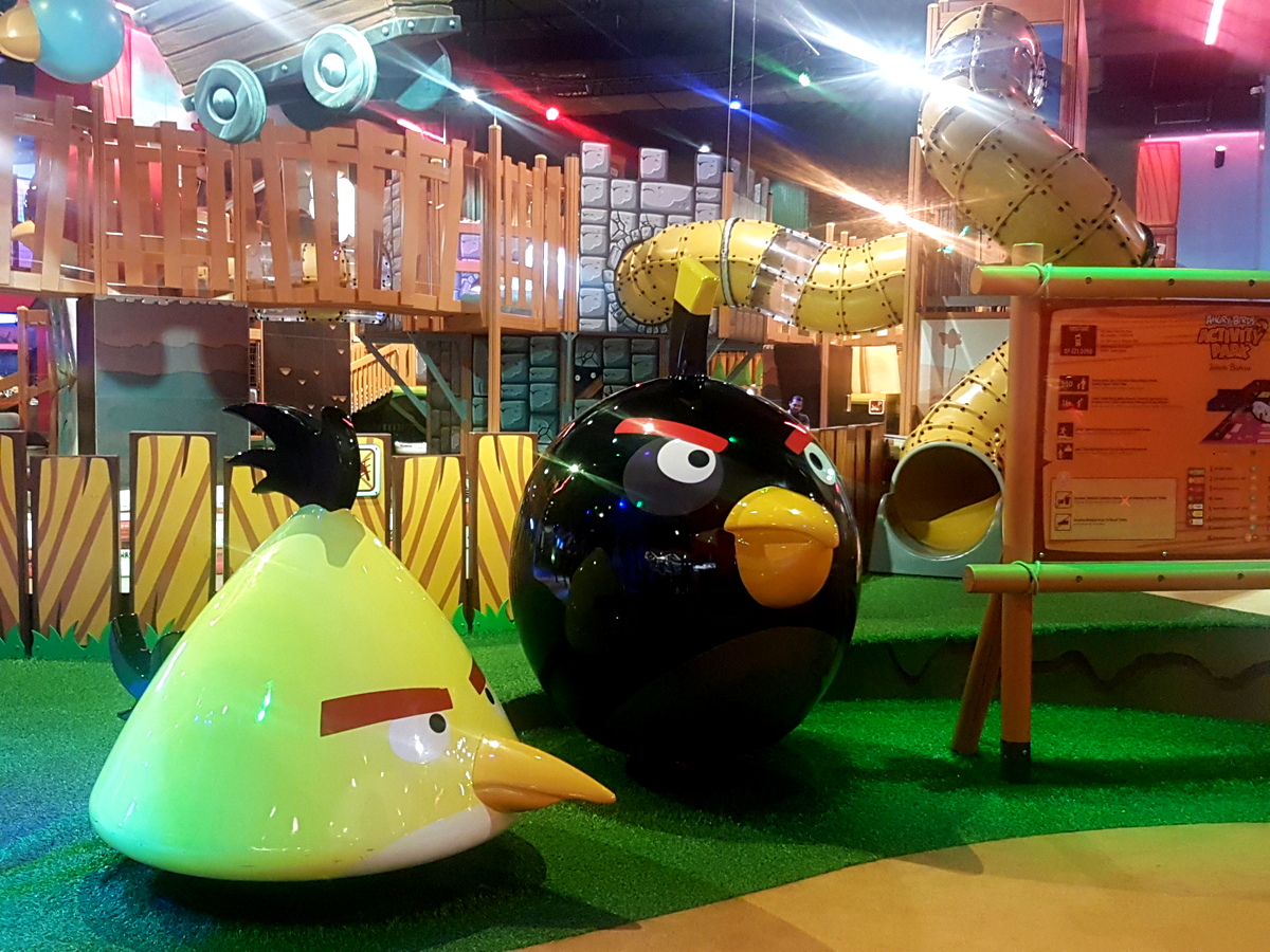 Activity park спб. Парк Angry Birds в Санкт-Петербурге Европолис. Парк развлечений Angry Birds activity Park в Санкт Петербурге. Энгри бердз парк СПБ. Энгри бердз Активити парк.