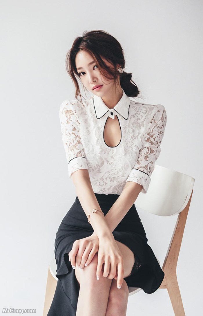 Beautiful Park Jung Yoon in the April 2017 fashion photo album (629 photos) photo 26-0