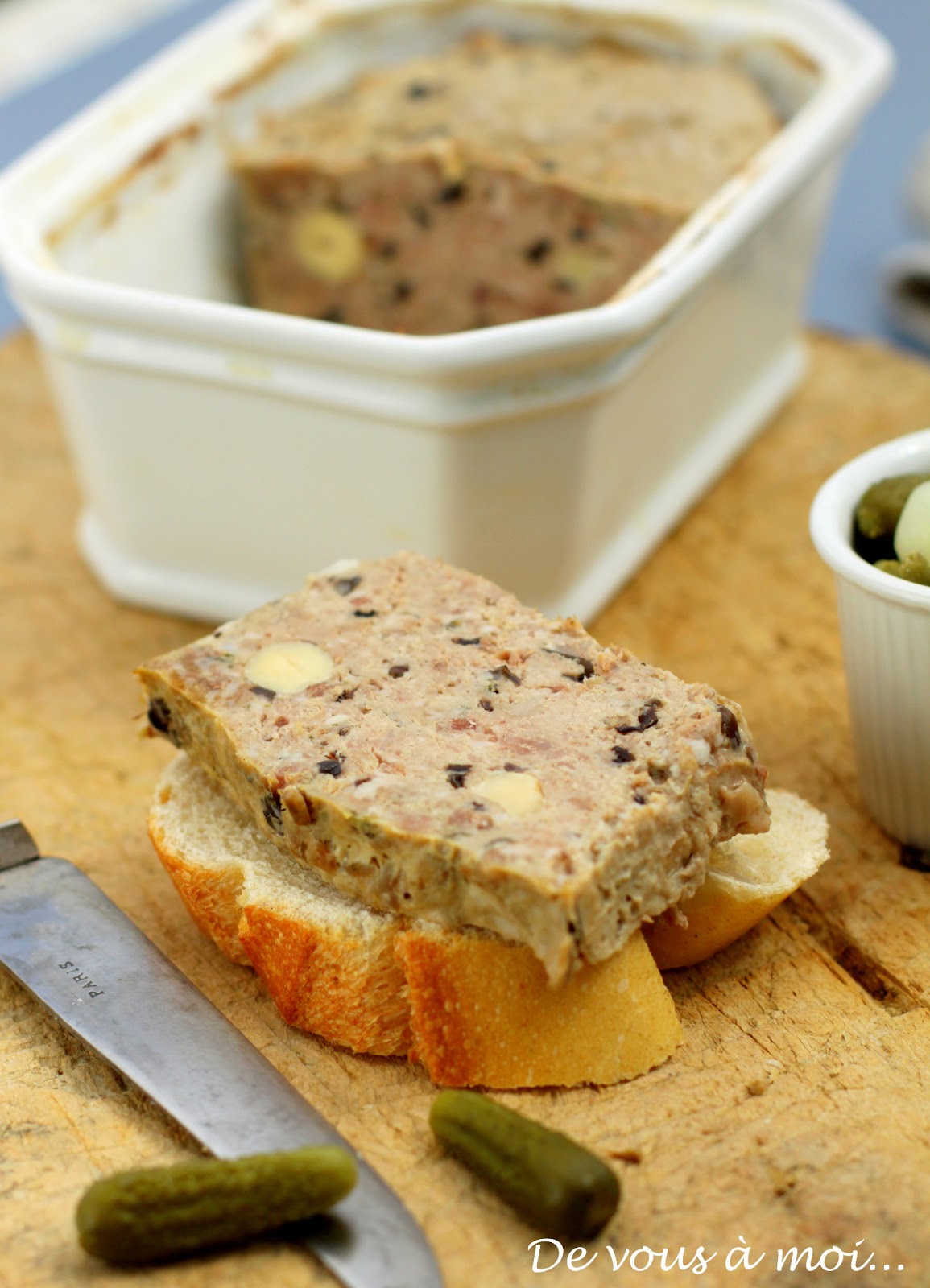 De vous à moi... TERRINE DE VEAU AUX CHAMPIGNONS ET AUX NOISETTES