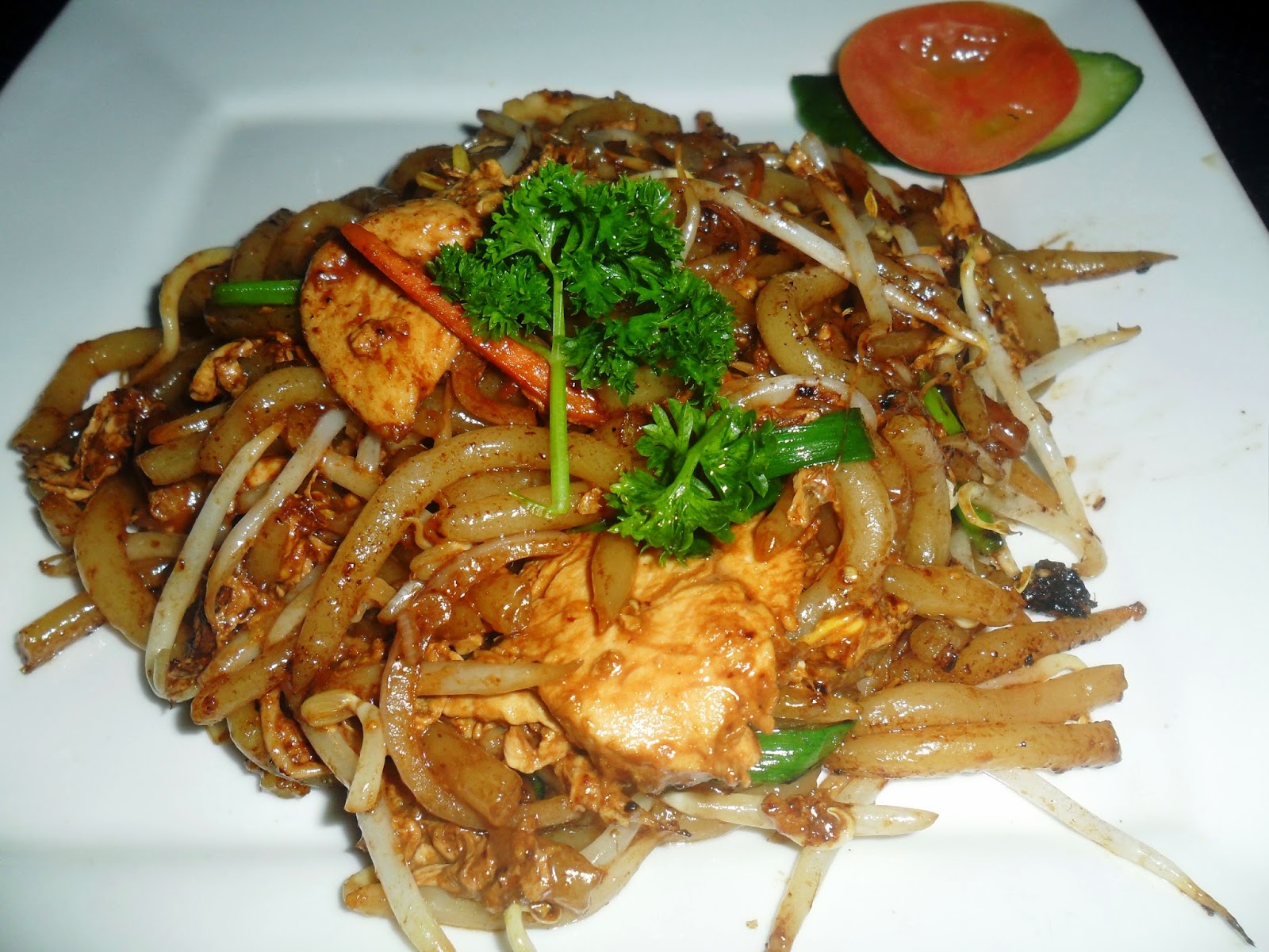 Ewe Paik Leong, The Wordslinger: Avoid the Chicken Maryland and beef ...