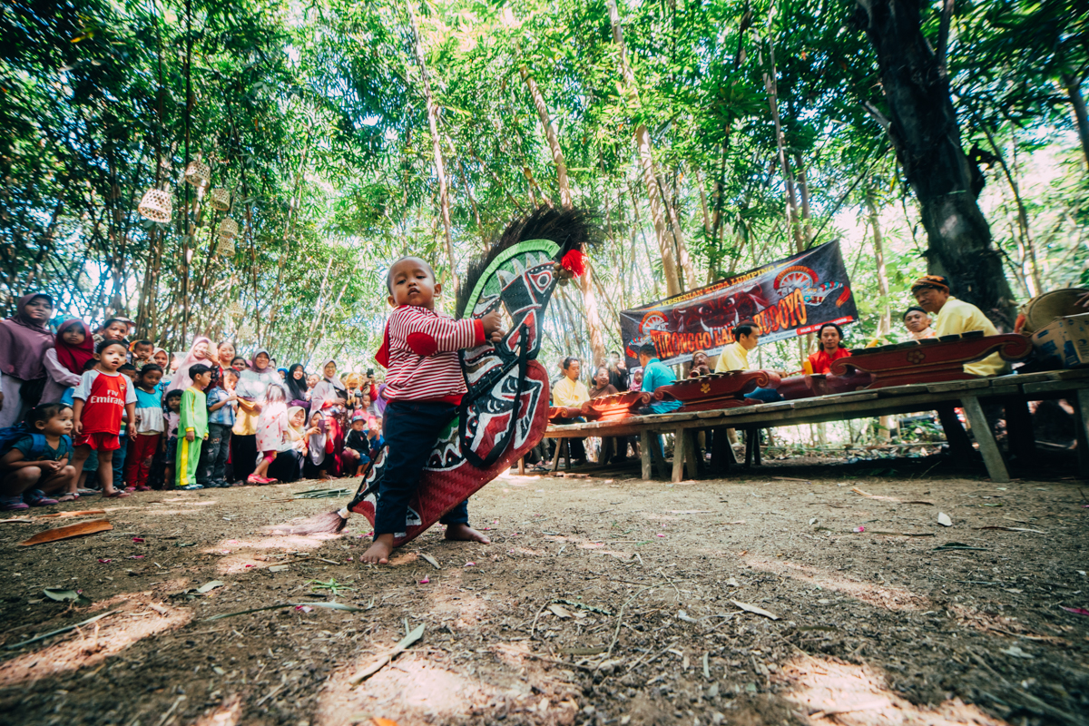 Hasil gambar untuk wisata kebumen pasar pereng kali