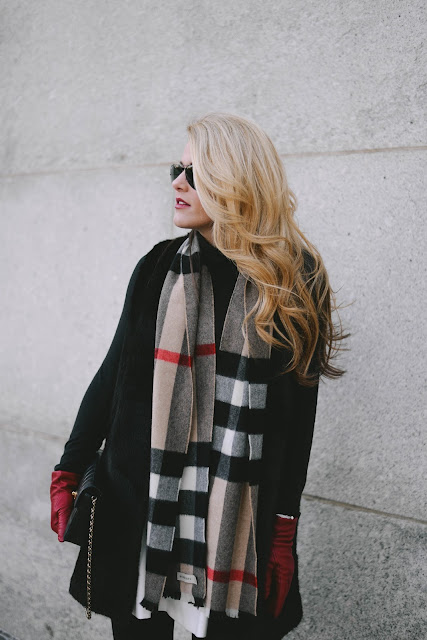 how to style a burberry scarf