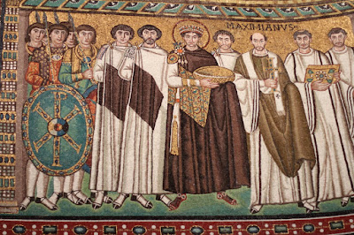 Basilica San Vitale - Justinian Panel