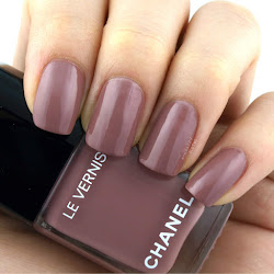 chanel cruise swatches chicness vernis nail polish le halo coats coat
