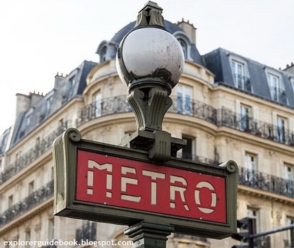 peta jalur naik kereta metro di paris metro line station