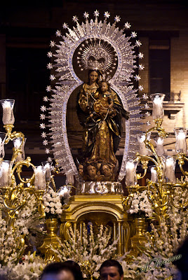 Resultado de imagen de Salida de la Virgen del Rosario de las Aguas. Sevilla
