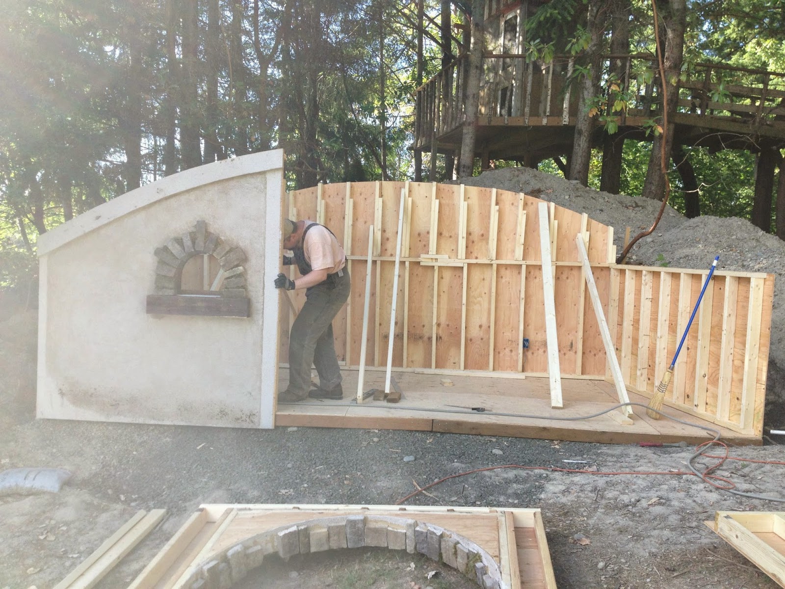 La versión Hobbit de una casa en el árbol | Ronin