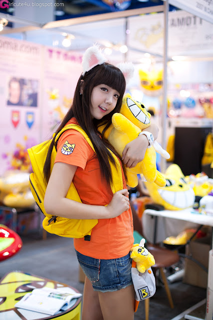 3 Kim Ha Eum - Seoul Character & Licensing Fair 2012-Very cute asian girl - girlcute4u.blogspot.com
