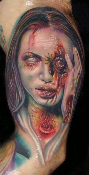 Tatuaje Angelina Jolie versión zombie