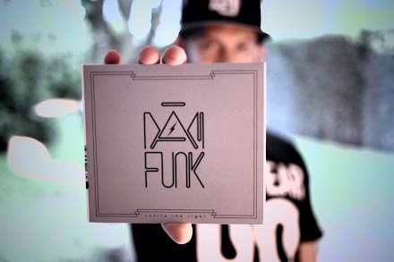 Dām-Funk - Invite The Light | Der Full Album Stream im Atomlabor