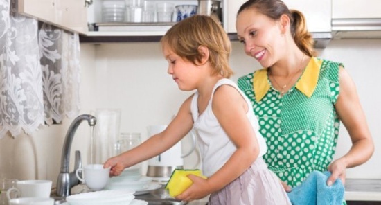 Tres claves para involucrar a los niños en las tareas domésticas