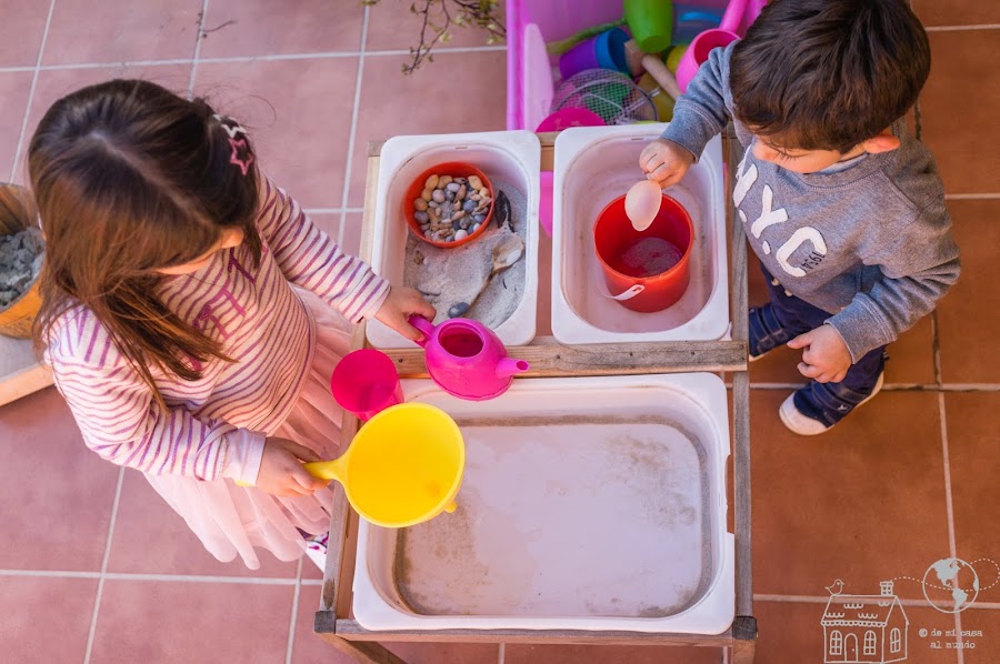 mesa experimentacion ninos juego exterior