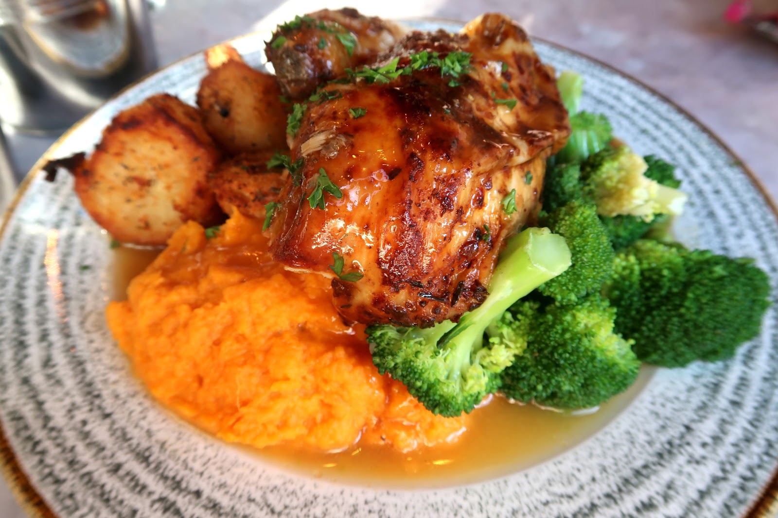 Spitroast Kitchen Crosby Danielle Levy