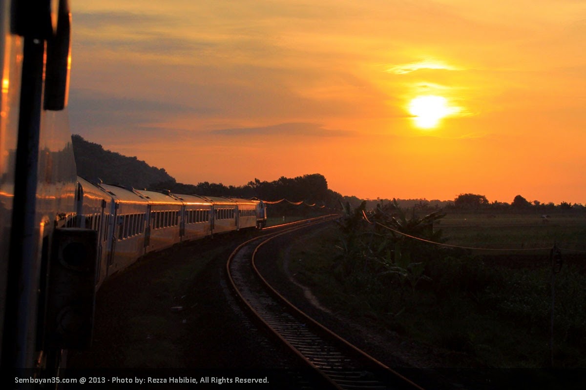 Dapatkan Gambar Papao L Sofyanie Jingga Matahari Senja Terkeren by KataCinta.Co