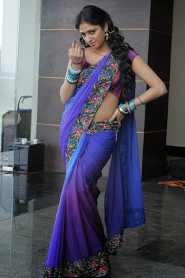 Haripriya glamour stills in saree