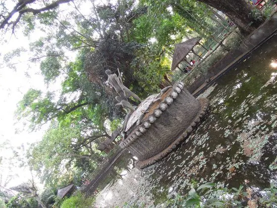 Fountain at La Mesa Eco Park in Quezon City