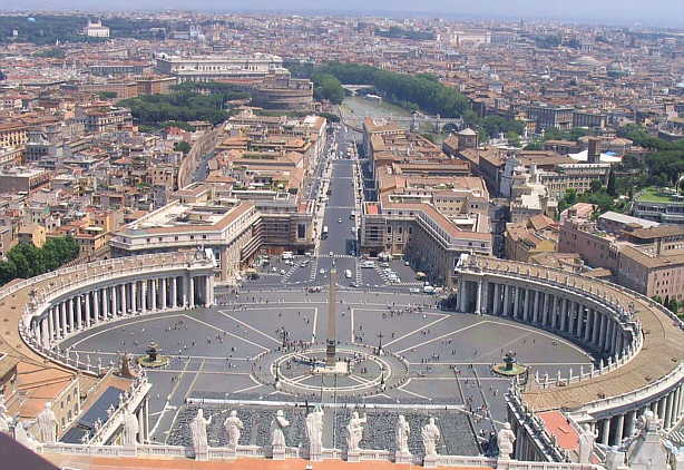 Plaza de San Pedro en Roma