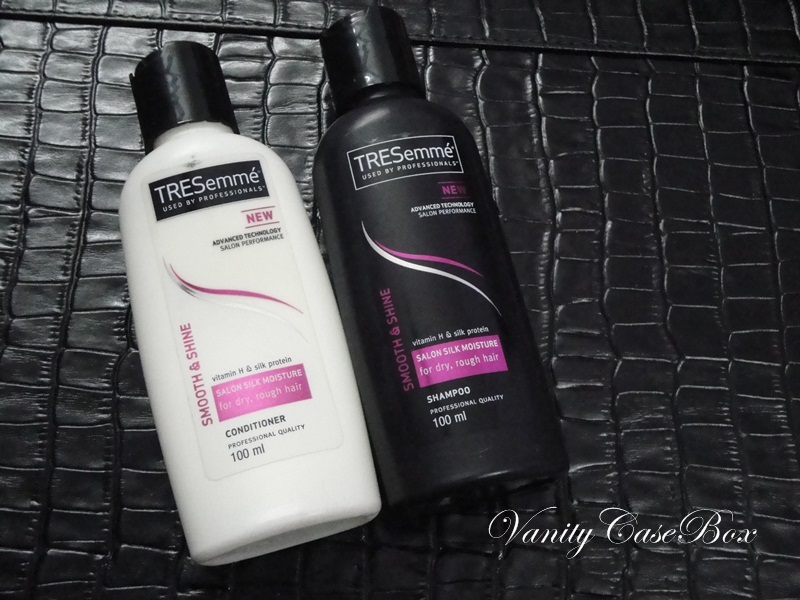 Ved lov Langt væk ejer Tresemme Shampoo and Conditioner Review (For dry, rough hair) –  VanityCaseBox