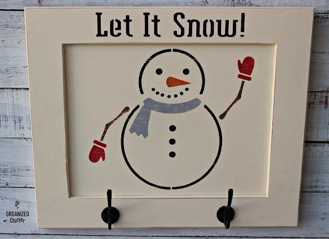 Child's Room Snowman Wall Hooks Sign #childsroom #snowman #stencil #kidswinterwear