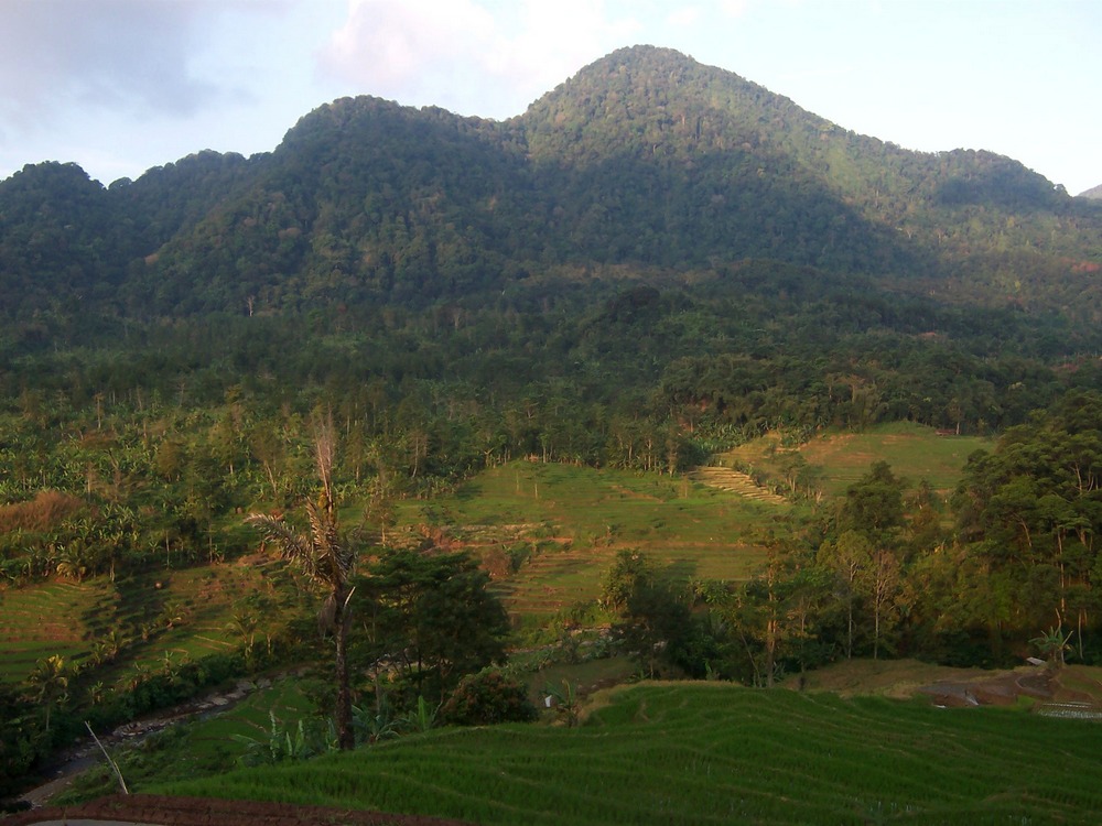 Gunung Di Jawa Barat Gunung Tilu (himalaya.web.id)