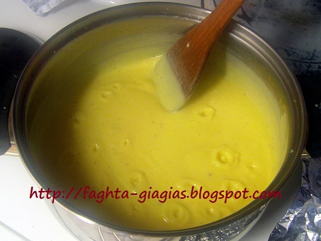 Τα φαγητά της γιαγιάς - Κρέμα μιλανέζα (κίτρινη σάλτσα)