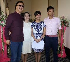 Vidhu Vinod Chopra Family Wife Son Daughter Father Mother Age Height Biography Profile Wedding Photos