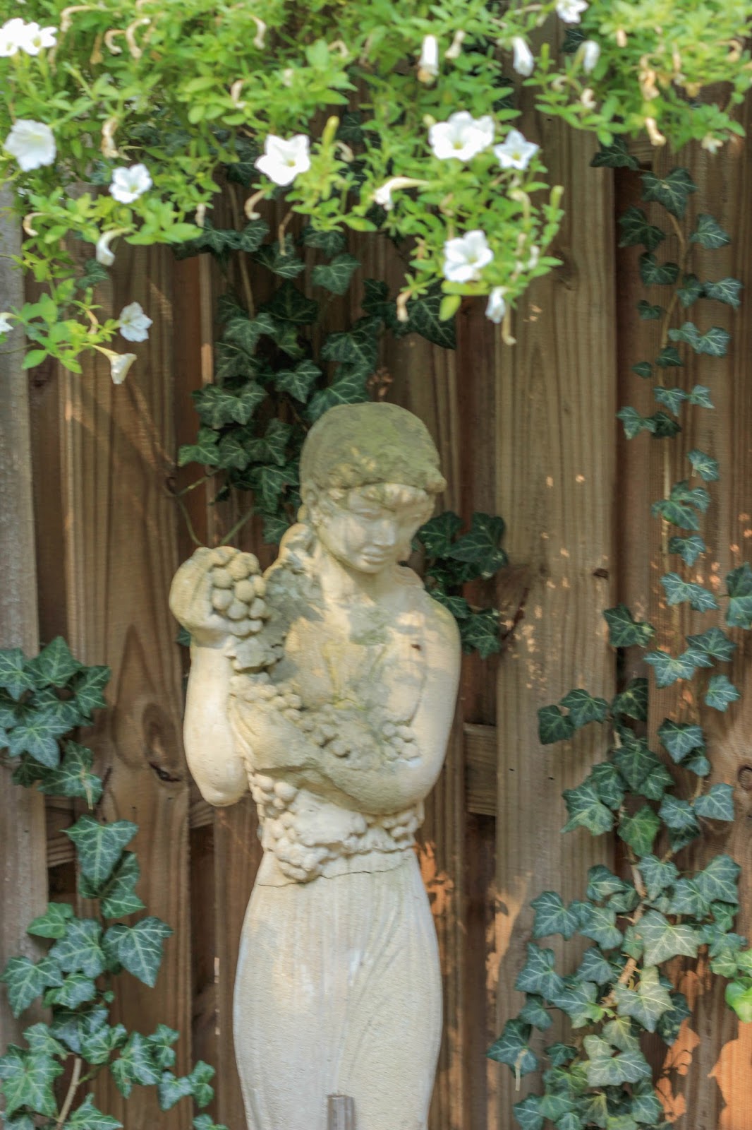 my cozy book nook Backyard Statue