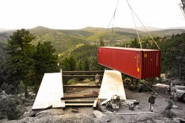 Montaintop House Made of Shipping Container in Colorado