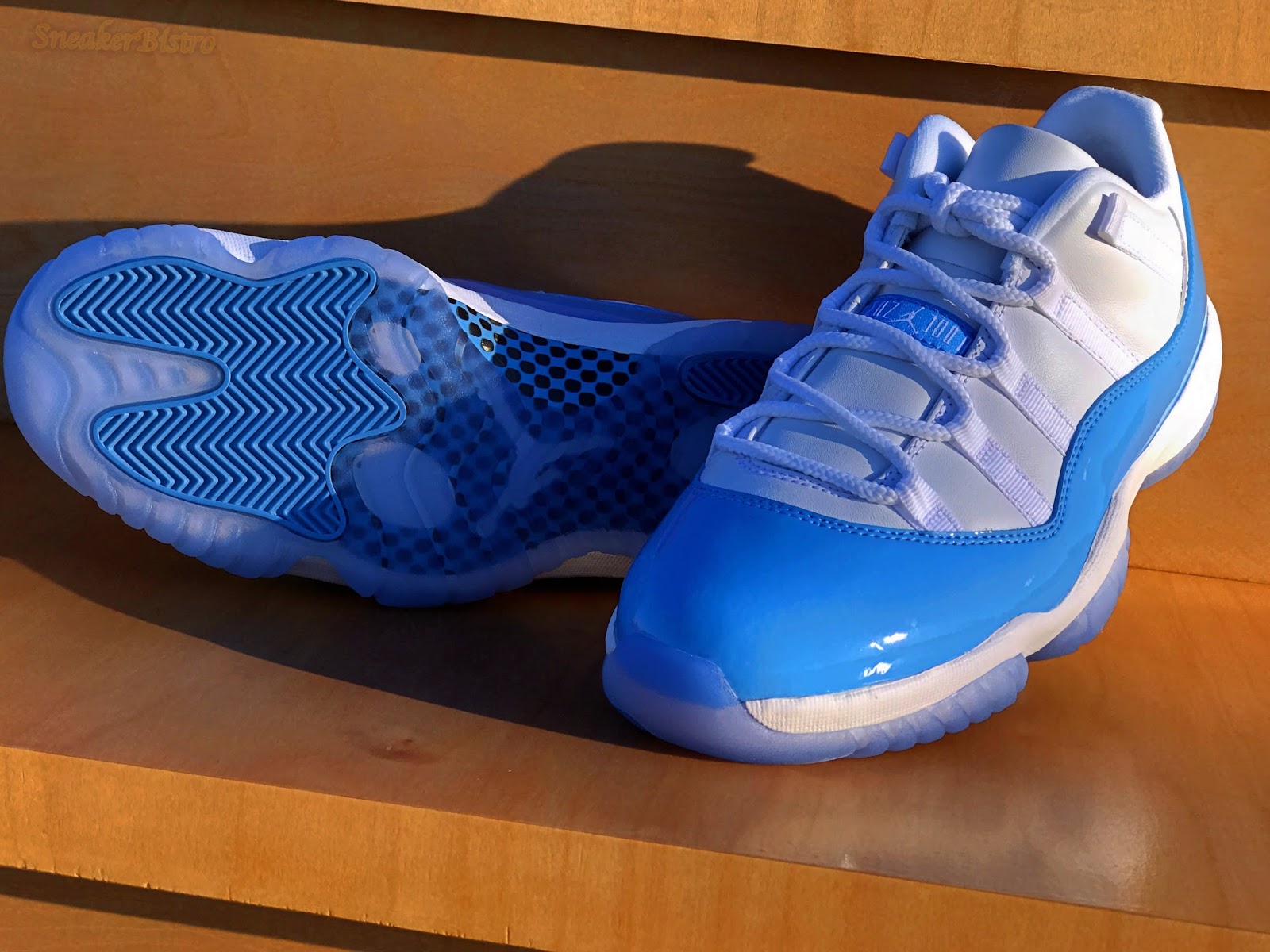 air jordan 11 columbia