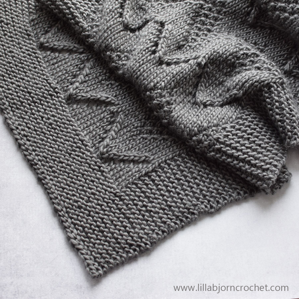 Bakasana Scarf_FREE knitting pattern_www.lillabjorncrochet.com