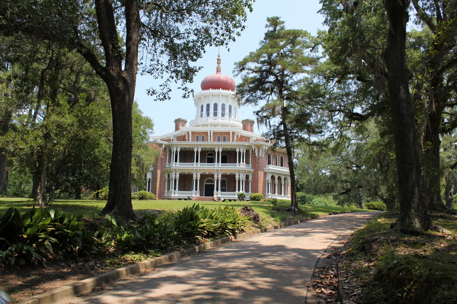 Magnolias'n Blues Longwood Plantation