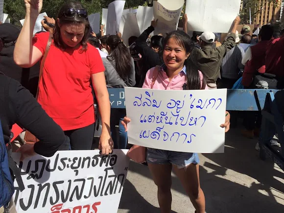 Protesting Prayuth Chan-ocha at the UN, New York on 26 September 2015 Part 1