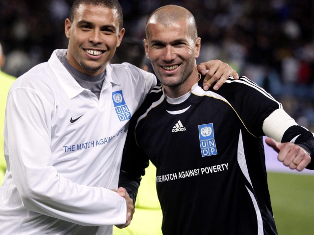 Zidane quay trở lại Pháp gặp Pep