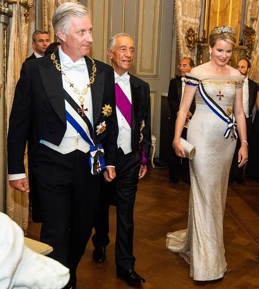 Queen Mathilde wears her wedding tiara. The tiara Queen Mathilde wore on her wedding day was borrowed from her new mother-in-law, Queen Paola