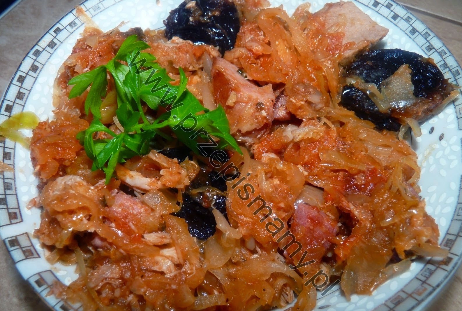 Bigos z suszonymi śliwkami Bigos z suszonymi śliwkami
