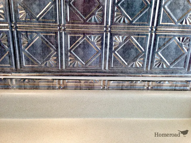 tin ceiling backsplash www.homeroad.net