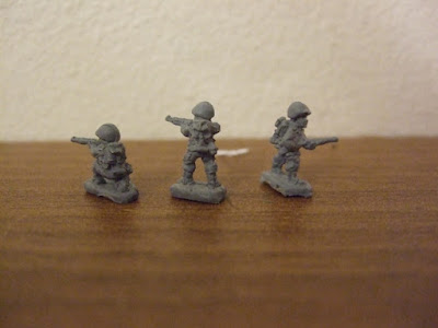 WW2 3 Riflemen Different Poses