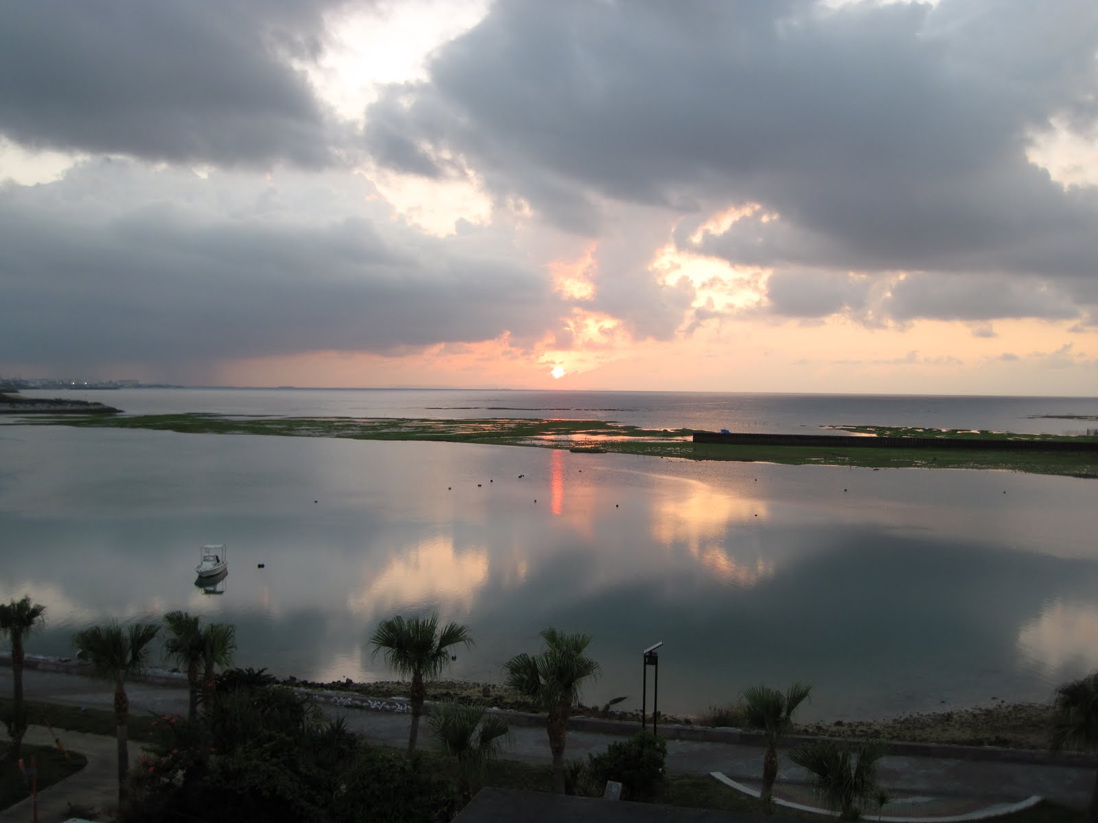 Chris and Kelly's Okinawa Adventures Oki marathon, Horseshoe Beach