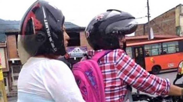 Foto Lucu Wanita Ini Ramai Dibicarakan Oleh Para Netizen. Foto Lucu Wanita Ini Ramai Dibicarakan Oleh Para Netizen.