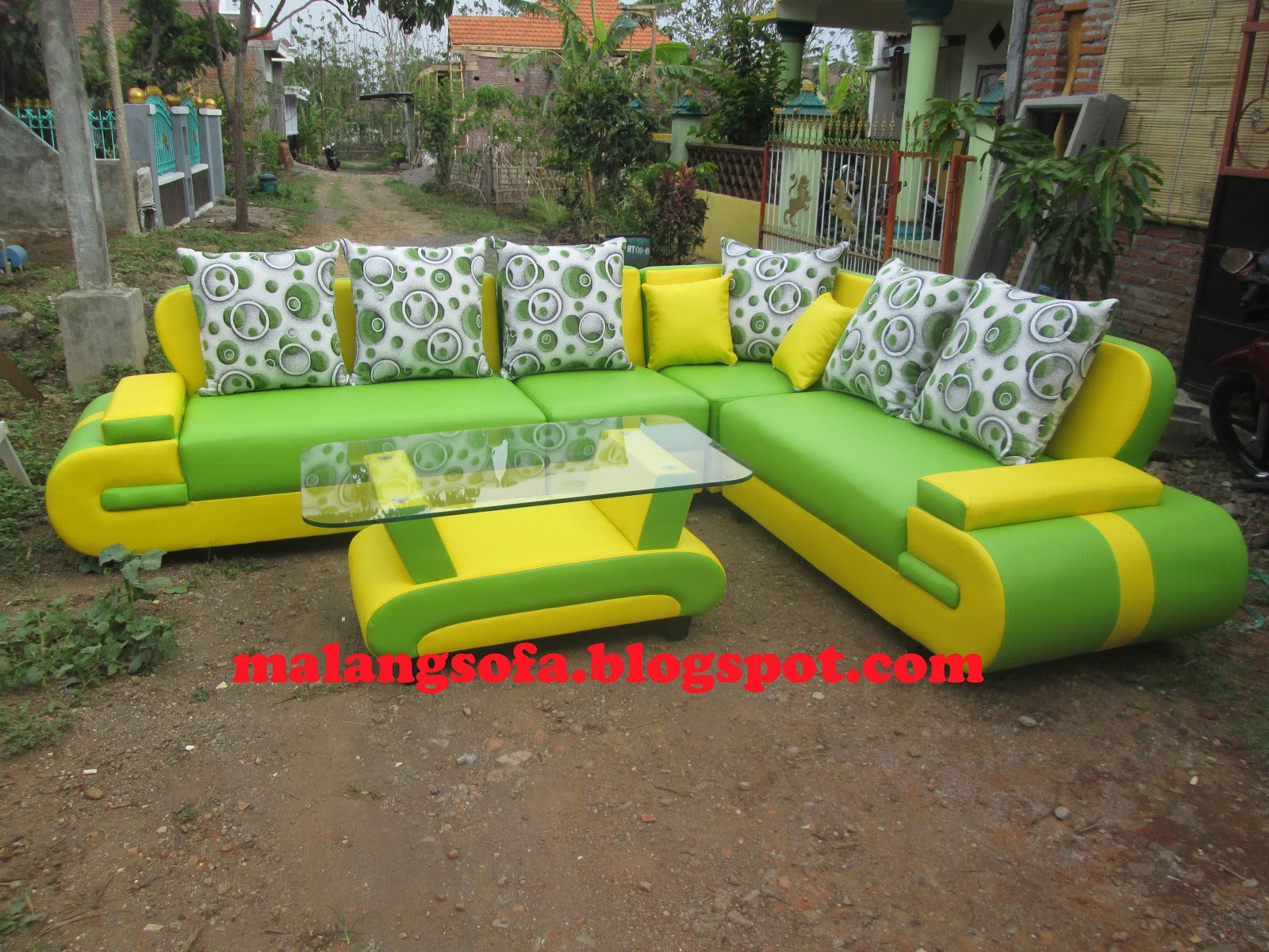 8400 Koleksi Gambar Kursi Sofa Warna Hijau Terbaru