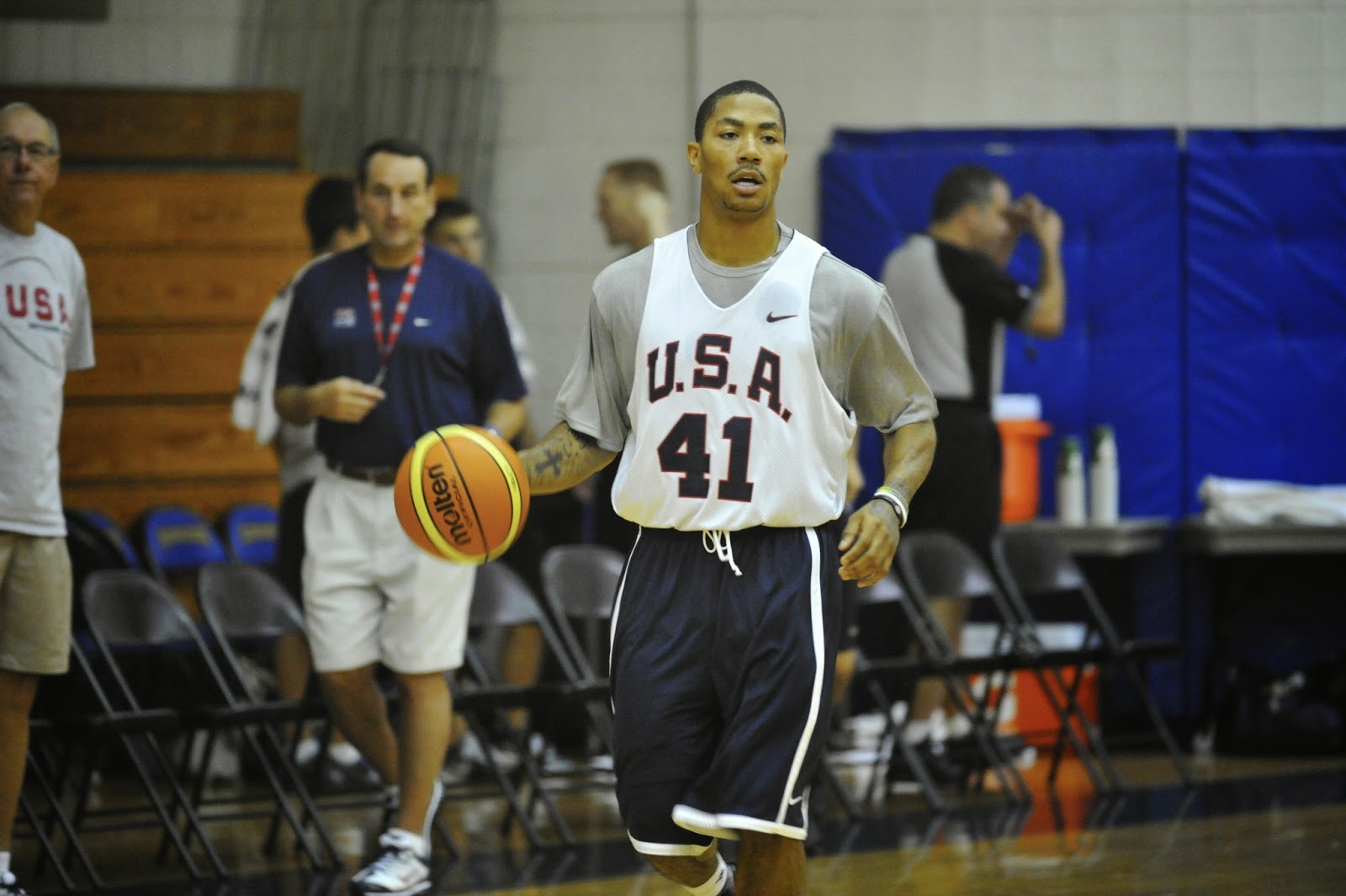 derrick rose training ball