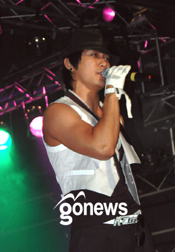 05.jpg