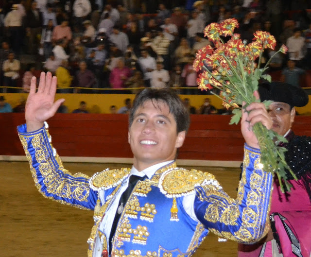 Resultado de imagen para cesar valencia torero biografia
