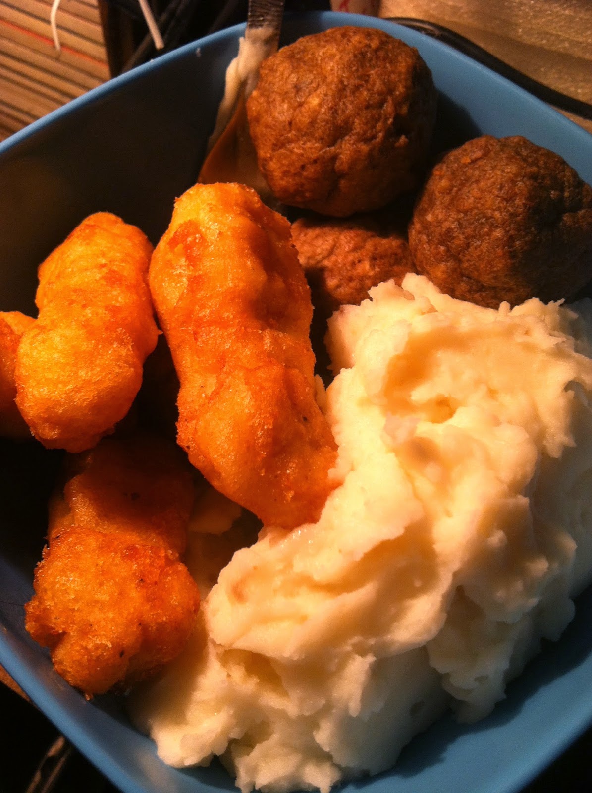 DONT THE GRAVY IT'S A MAN'S LIFE IN THE ARMY FROZEN FOOD VS